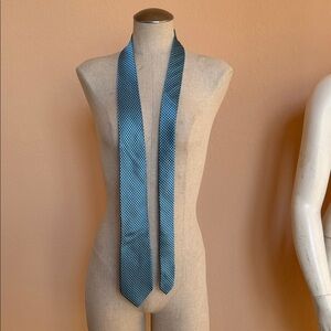 Elegant Blue Patterned Men's Tie